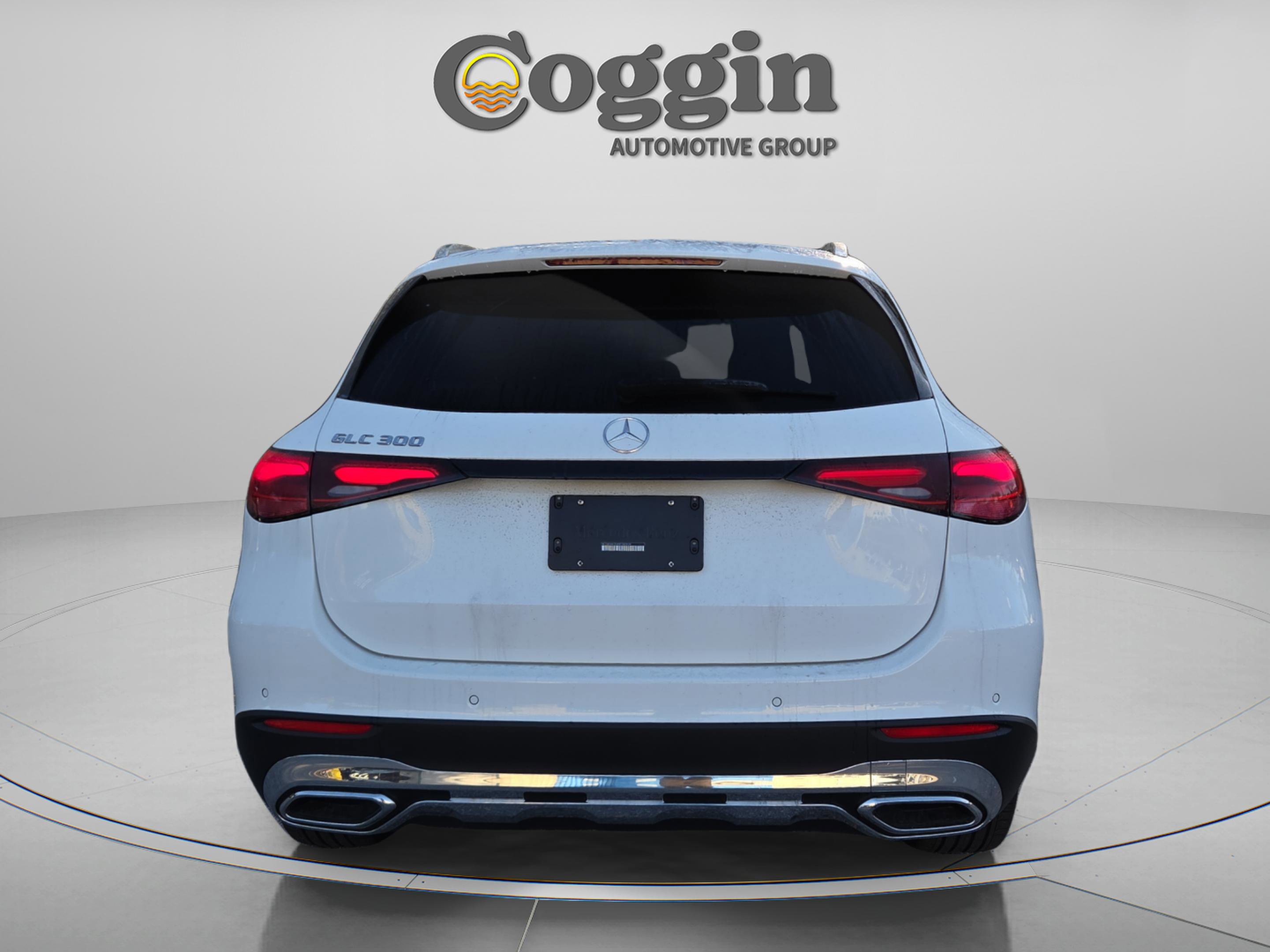 Used 2025 Mercedes-Benz GLC 300 image 5