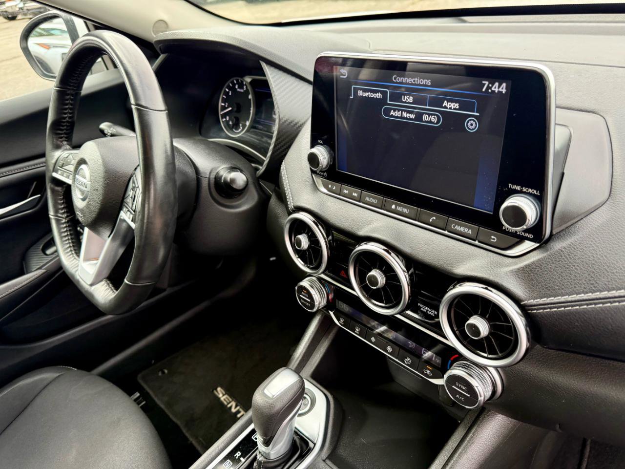 Used 2021 Nissan Sentra SV image 28