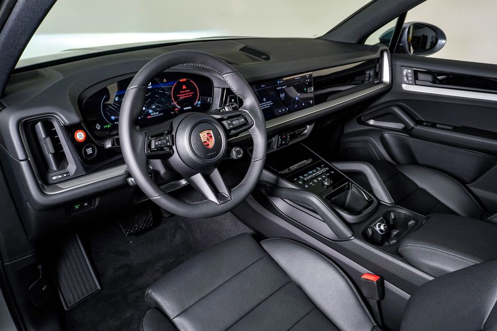 New 2026 Porsche Cayenne AWD/4WD image 4