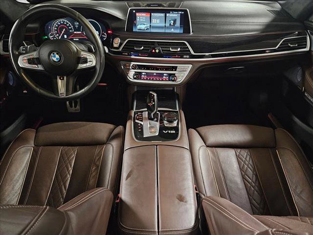 Used 2018 BMW M760i xDrive AWD/4WD image 17