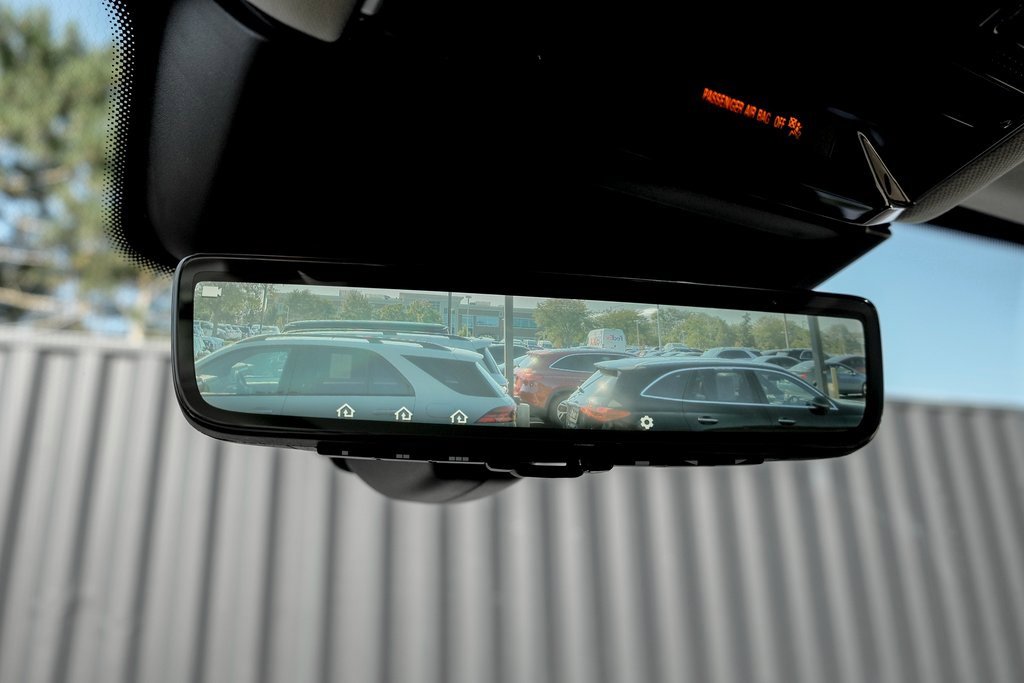 New 2025 Land Rover Range Rover SE image 15