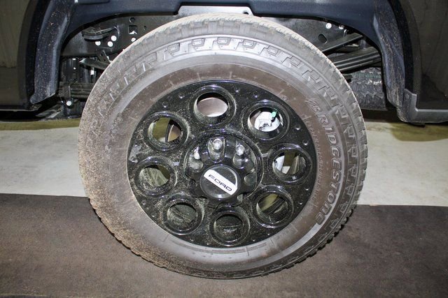 Used 2025 Ford F350 Lariat w/ Black Appearance Package image 21