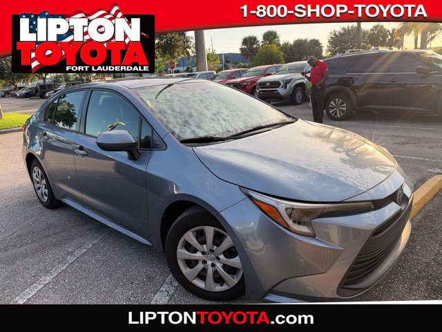 Used 2023 Toyota Corolla LE FWD image 1