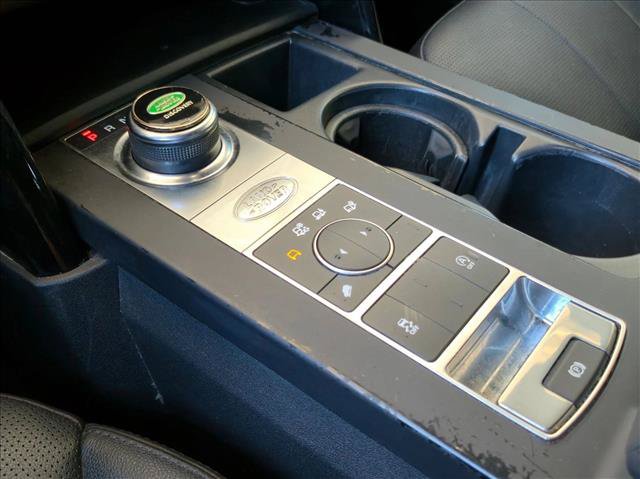 Used 2020 Land Rover Discovery SE AWD/4WD image 16