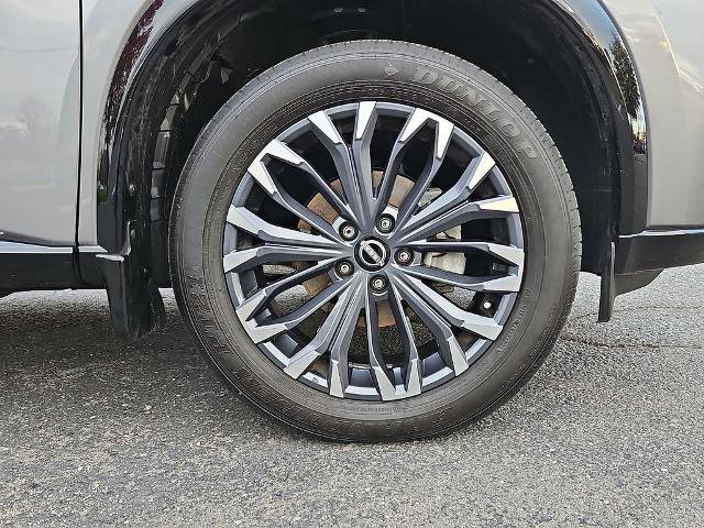 Certified 2025 Nissan Rogue Platinum image 10