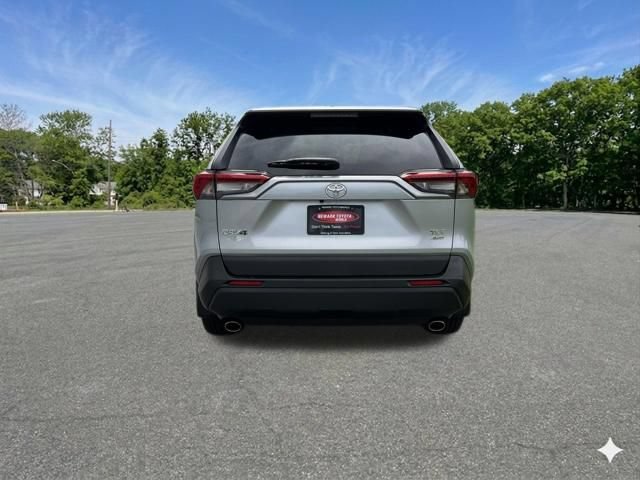 Used 2020 Toyota RAV4 XLE Premium AWD/4WD image 7