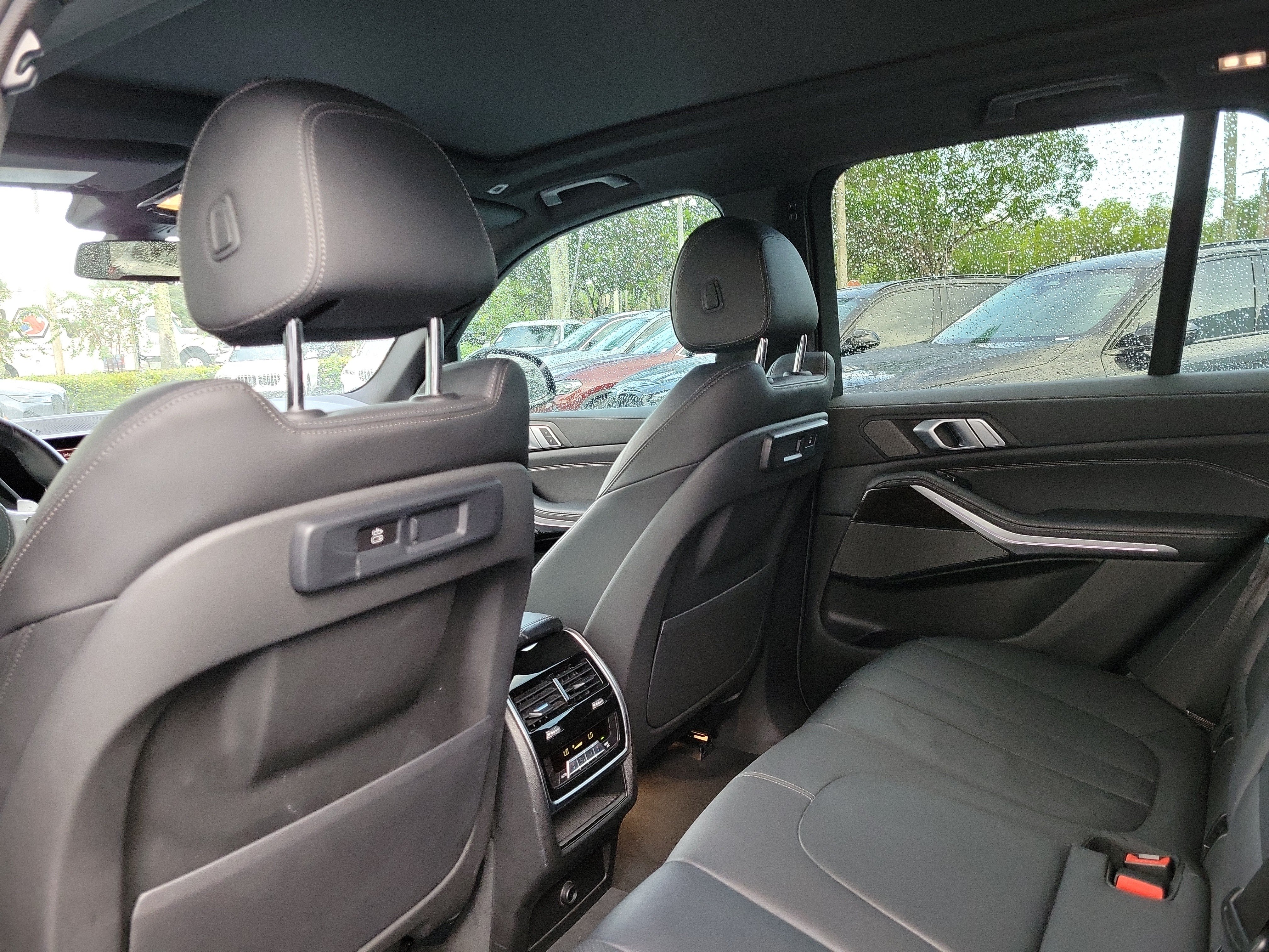 Used 2021 BMW X5 sDrive40i w/ M Sport Package RWD image 9