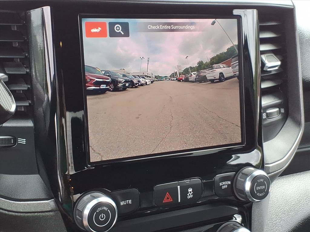Used 2025 RAM 5500 Tradesman AWD/4WD image 39