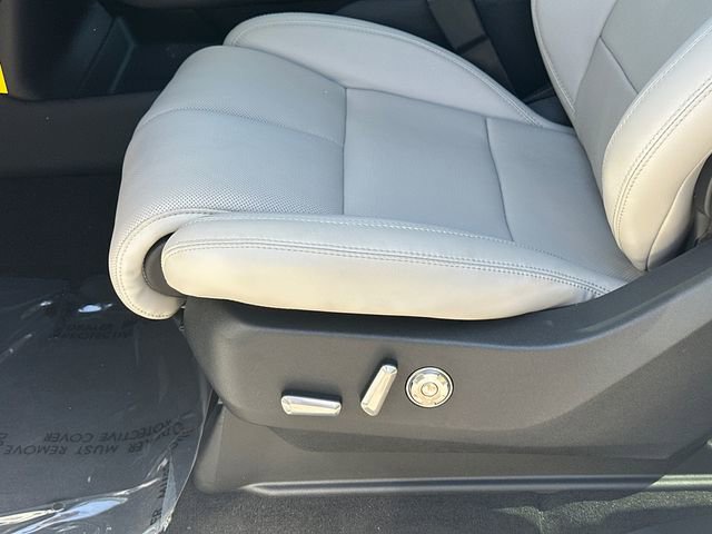 New 2026 Lincoln Navigator L Reserve AWD/4WD image 11