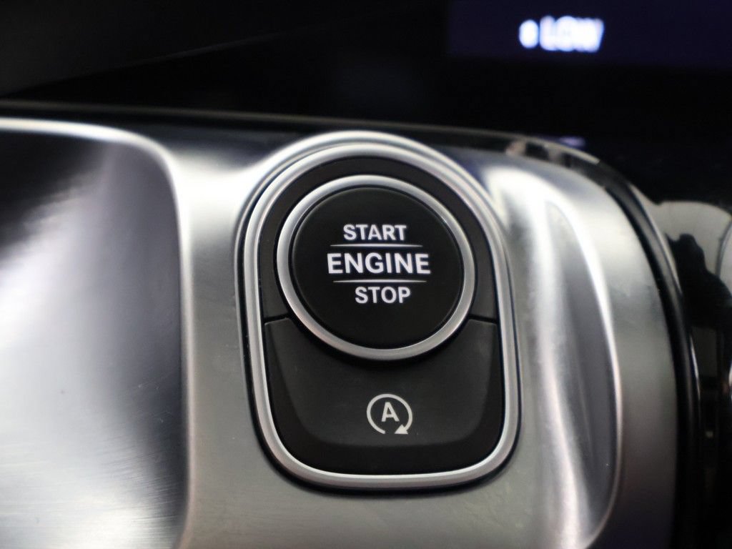 Used 2023 Mercedes-Benz GLB 250 4MATIC image 43