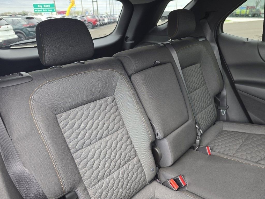 Used 2019 Chevrolet Equinox LT image 16