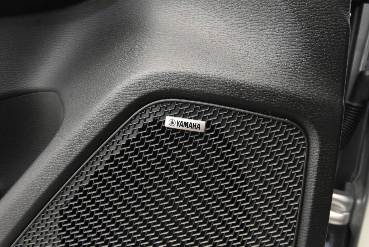 Used 2025 Mitsubishi Outlander SE image 30