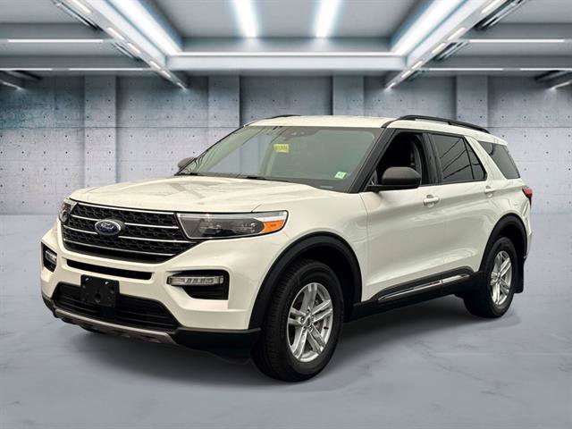 Certified 2023 Ford Explorer XLT w/ Equipment Group 202A AWD/4WD image 1