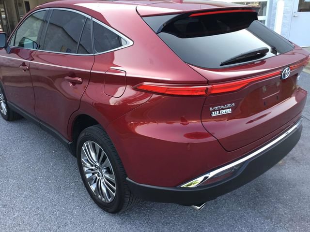 Used 2022 Toyota Venza Limited w/ Advanced Technology Package AWD/4WD image 5