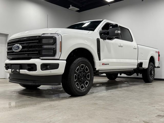 New 2025 Ford F350 Platinum w/ FX4 Off-Road Package image 5