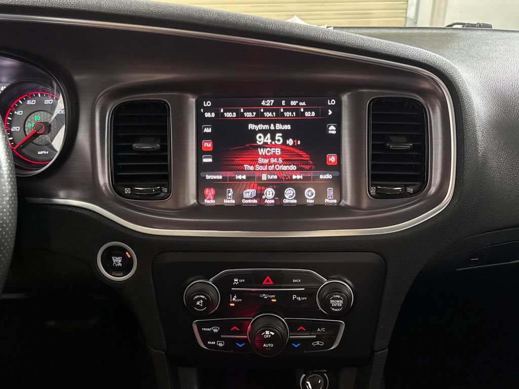 Used 2016 Dodge Charger SXT w/ Premium Group RWD image 16