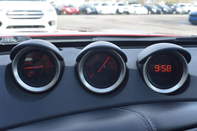 Used 2016 Nissan 370Z Roadster image 24