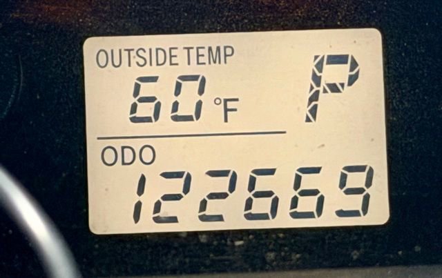 Used 2010 Toyota Matrix image 27