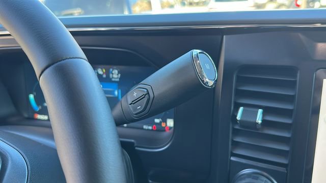 New 2026 Ford F250 Lariat w/ Black Appearance Package image 27