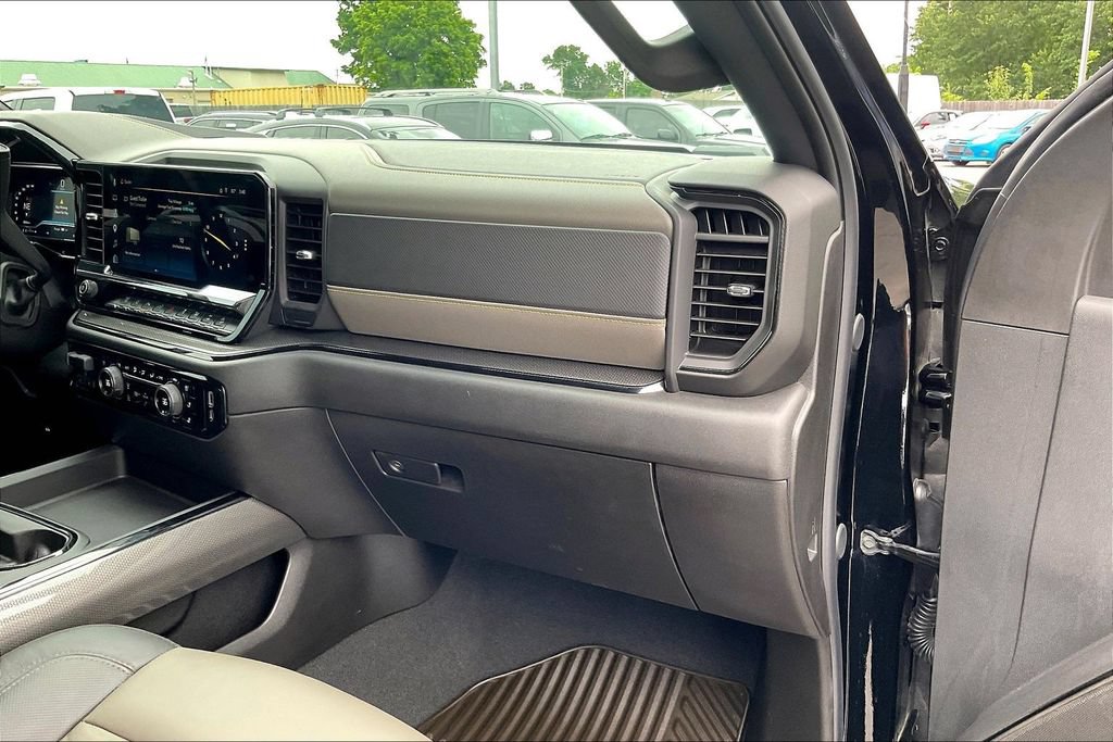 Used 2025 Chevrolet Silverado 2500 ZR2 w/ LPO, Dark Essentials Package AWD/4WD image 20