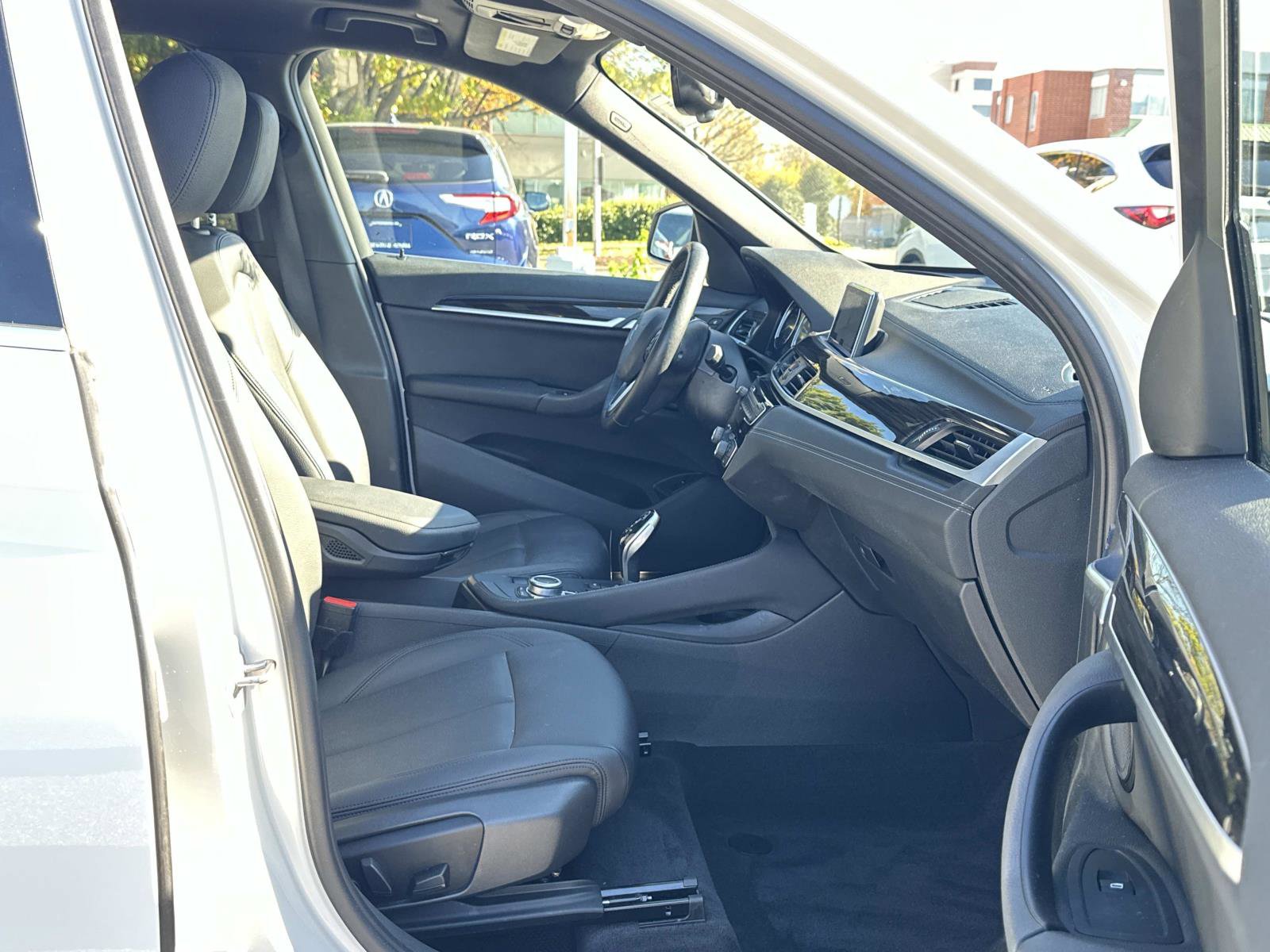 Used 2021 BMW X1 xDrive28i w/ Premium Package image 13