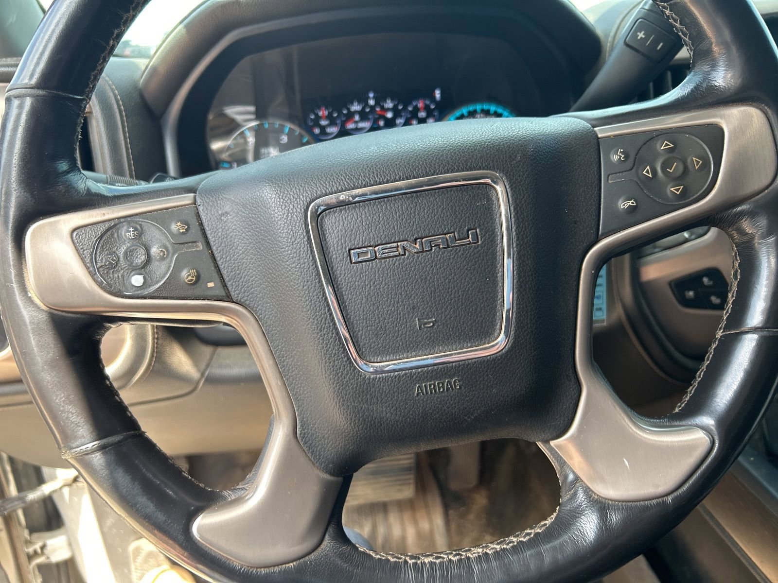 Used 2018 GMC Sierra 2500 Denali w/ Duramax Plus Package image 14