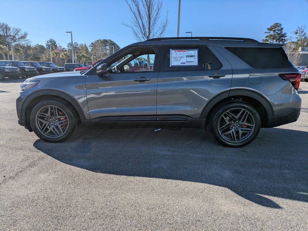 New 2026 Ford Explorer ST image 7