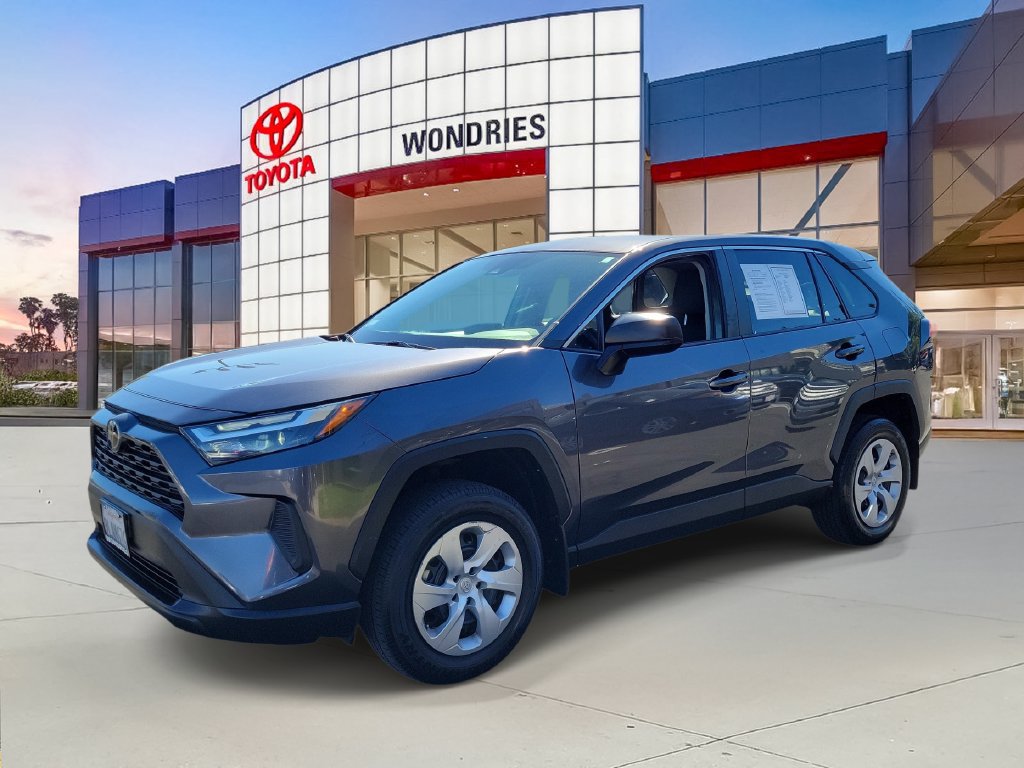 Used 2024 Toyota RAV4 LE FWD image 2