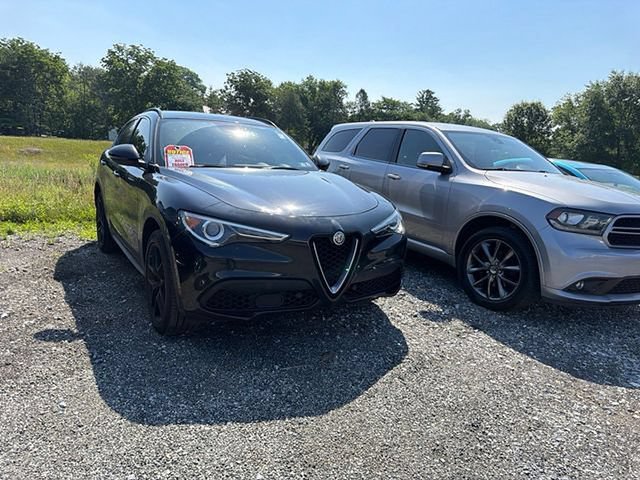 Used 2018 Alfa Romeo Stelvio Ti Sport AWD/4WD image 1