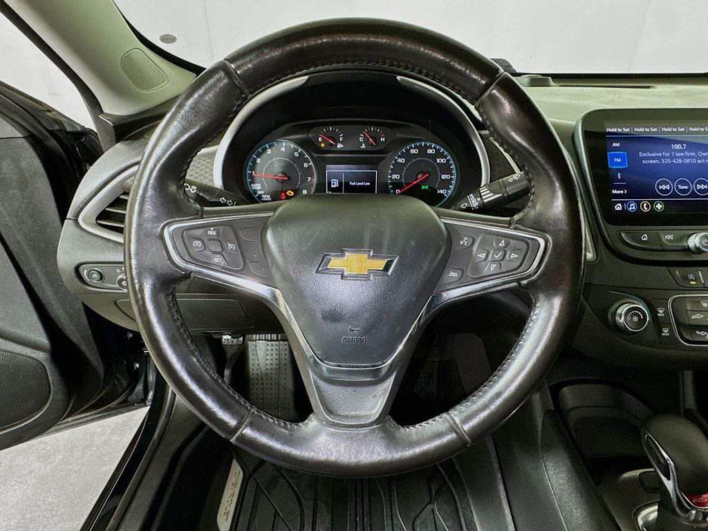 Used 2021 Chevrolet Malibu RS w/ LPO, Floor Liner Package FWD image 9