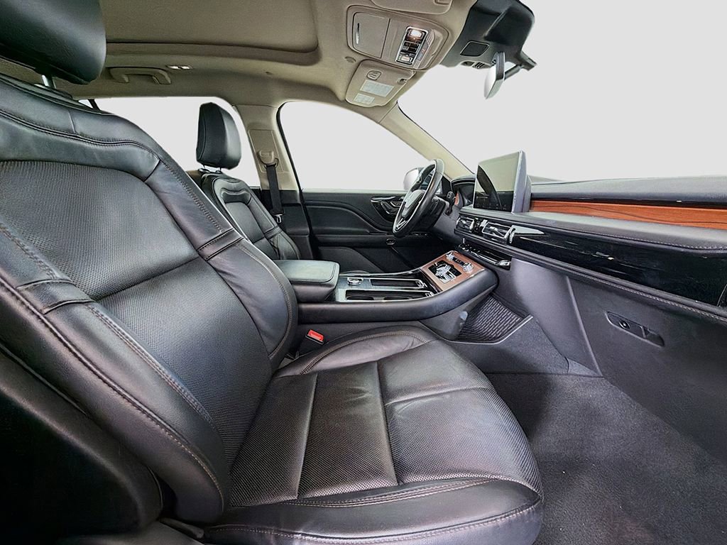 Used 2023 Lincoln Aviator Reserve image 24