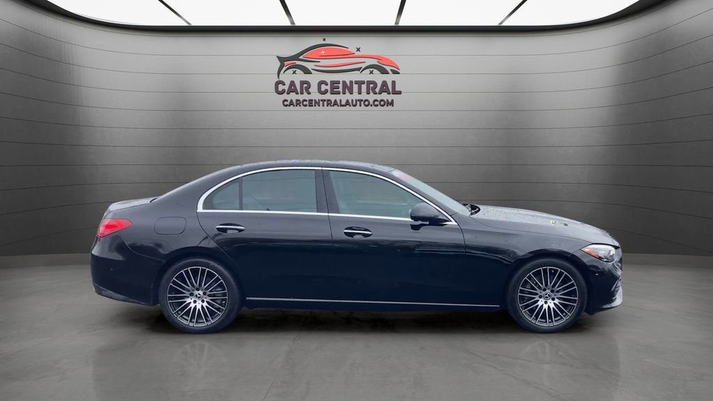 Used 2025 Mercedes-Benz C 300 4MATIC Sedan image 6