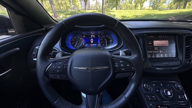 Used 2015 Chrysler 200 S FWD image 14