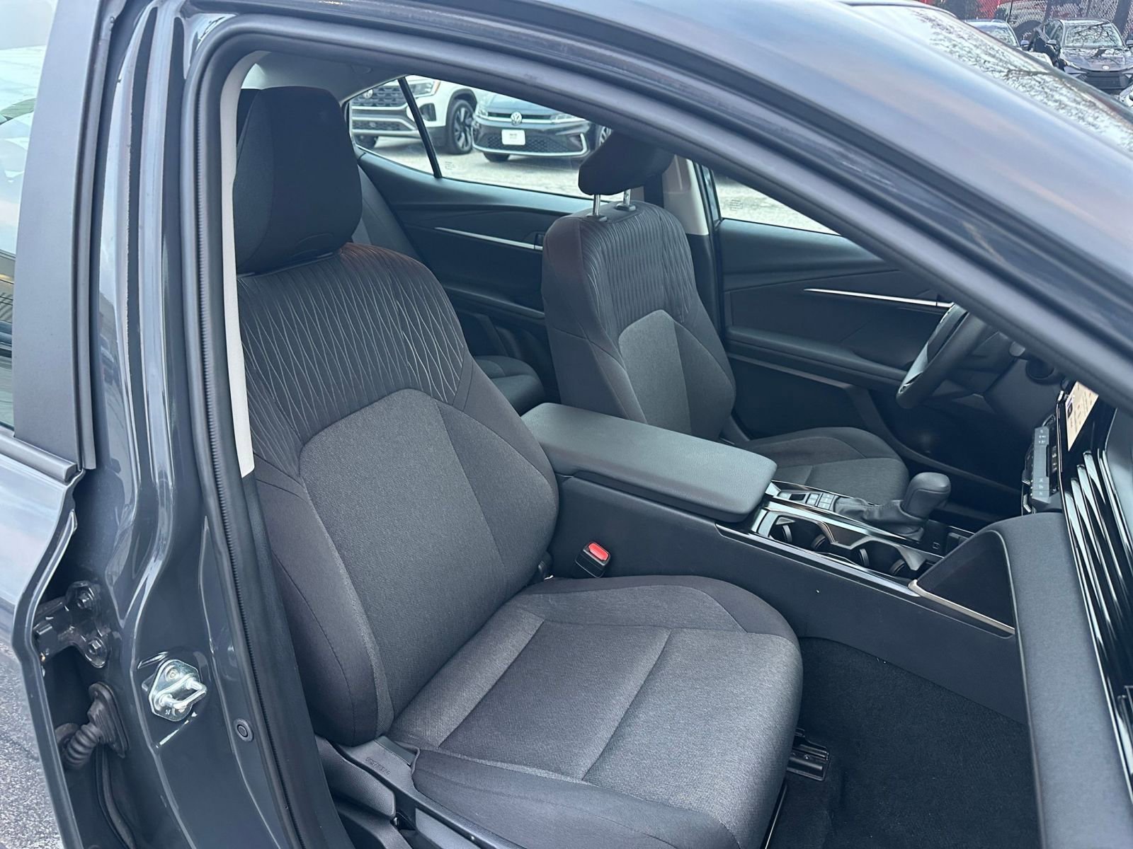 Used 2025 Toyota Camry LE image 35