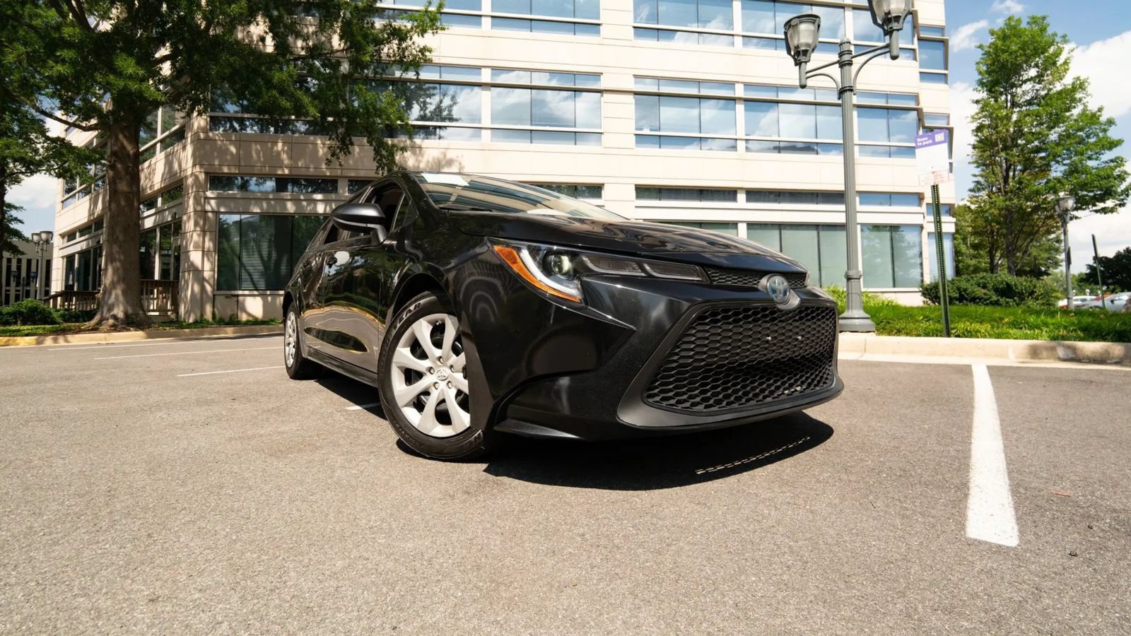 Used 2021 Toyota Corolla LE