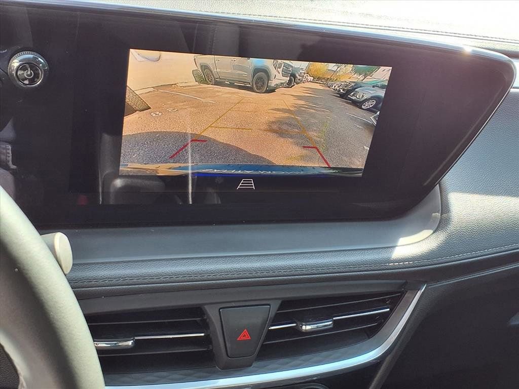 Used 2024 Buick Encore GX Sport Touring image 20