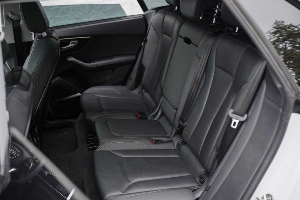 Used 2023 Audi Q8 Premium Plus w/ Premium Plus Package image 24