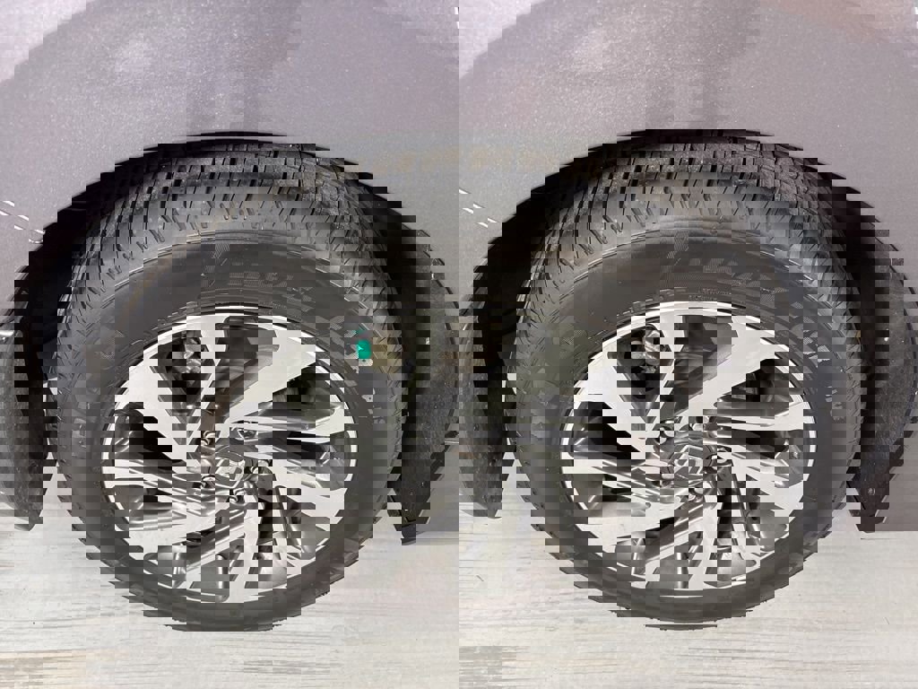 Used 2018 Honda Civic EX image 11