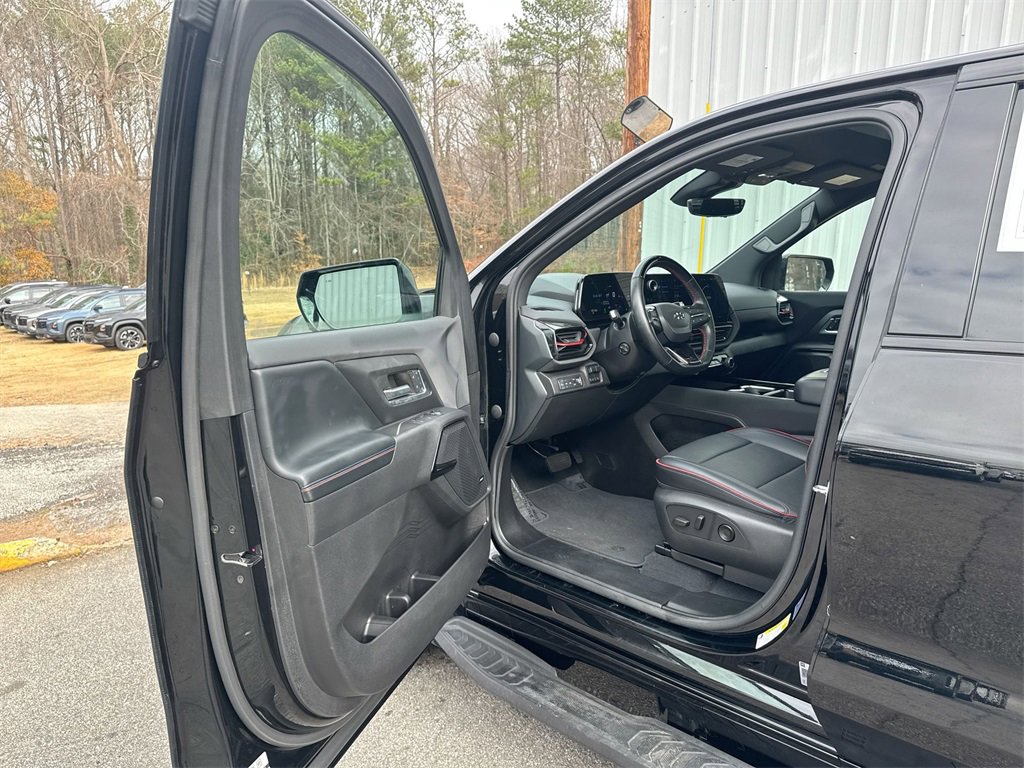 Used 2024 Chevrolet Silverado EV RST image 13