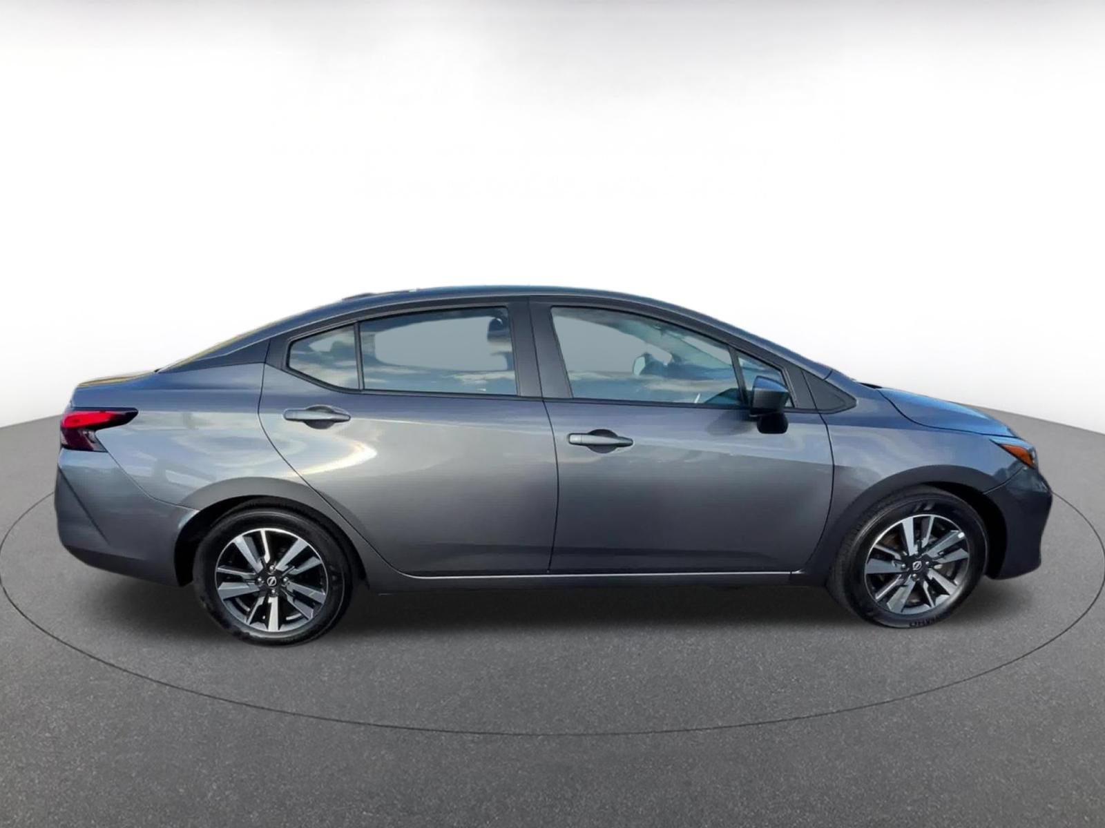 Used 2025 Nissan Versa SV FWD image 16