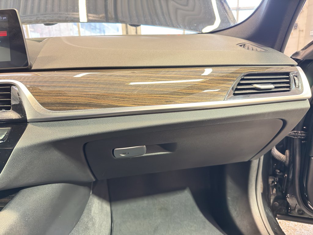 Used 2019 BMW 530i xDrive w/ Convenience Package AWD/4WD image 20