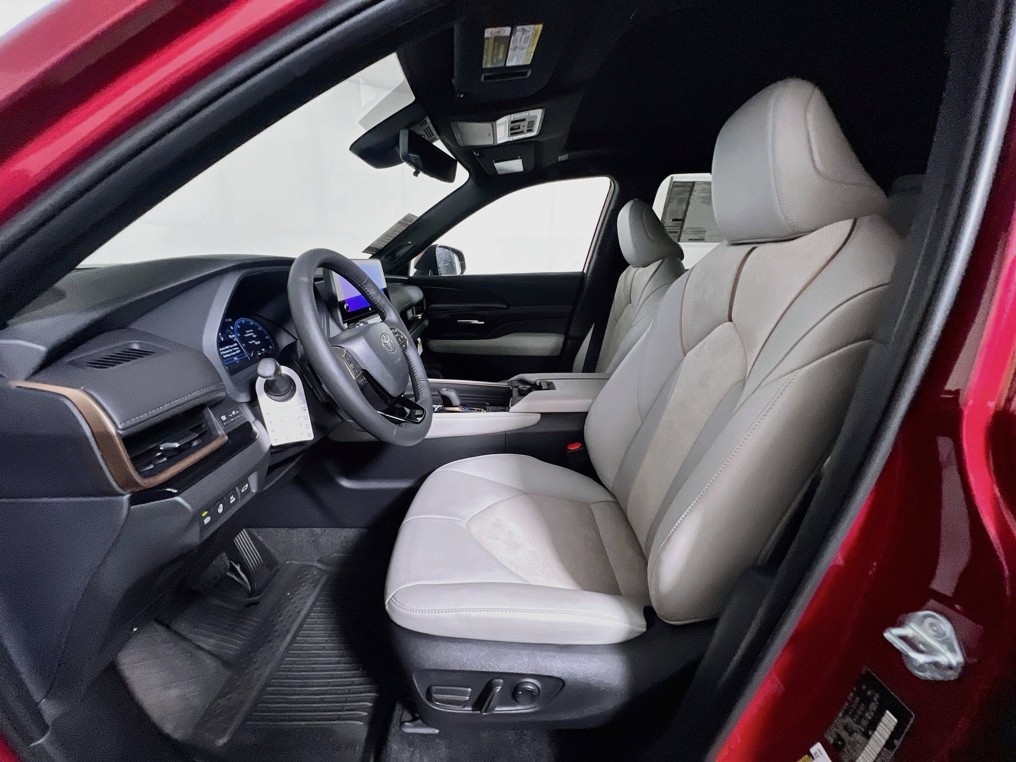 New 2026 Toyota Grand Highlander AWD Hybrid image 14