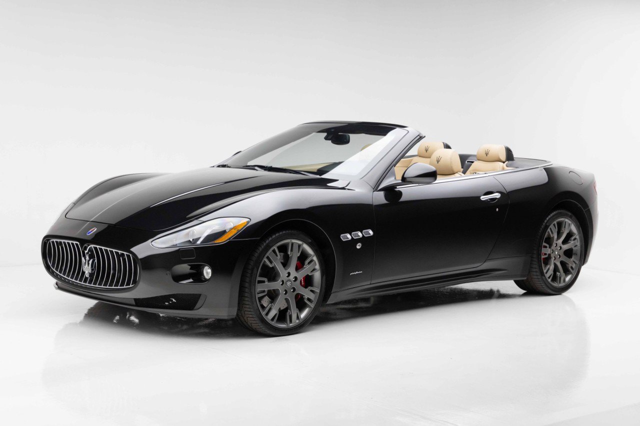 Used 2015 Maserati GranTurismo Convertible RWD image 9