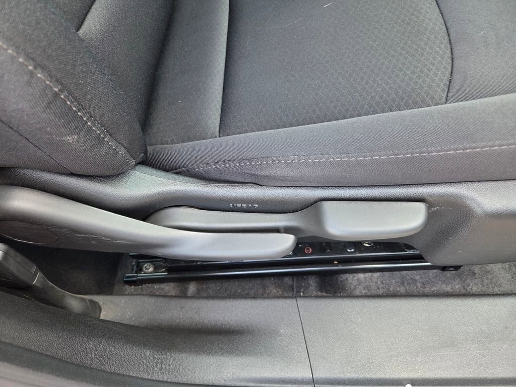 Used 2024 Chevrolet Malibu RS FWD image 16