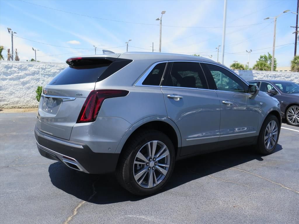 New 2026 Cadillac XT5 Premium Luxury w/ Driver Assist Package AWD/4WD image 3