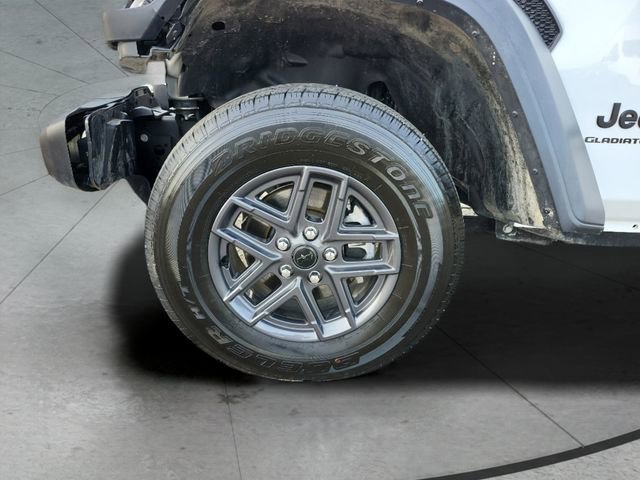 Used 2025 Jeep Gladiator Sport image 26