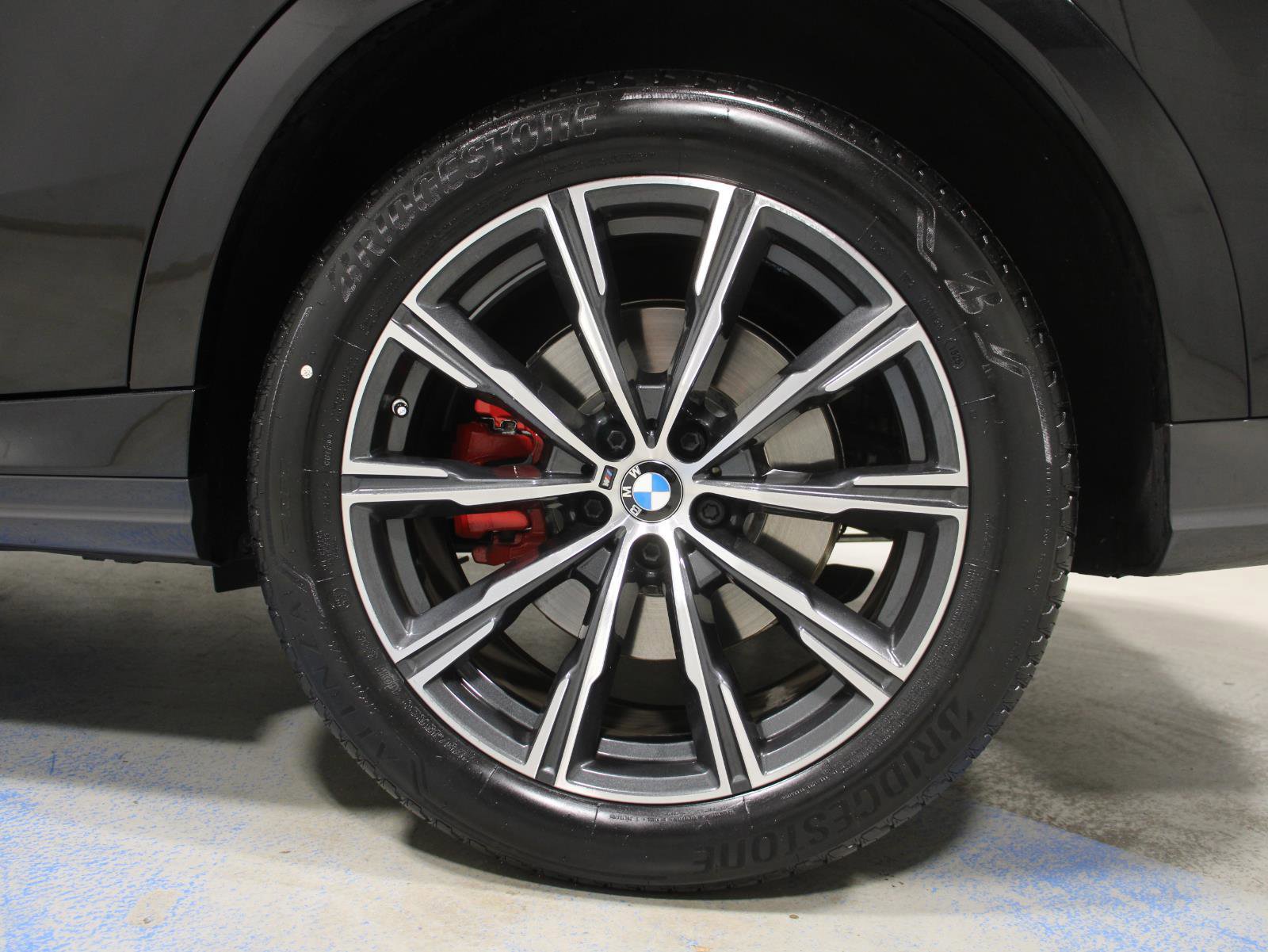 Certified 2023 BMW X6 xDrive40i w/ M Sport Package image 27