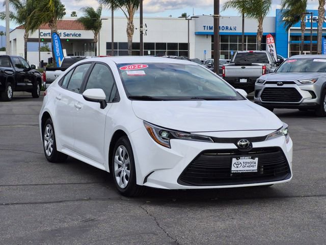 Used 2024 Toyota Corolla LE image 3