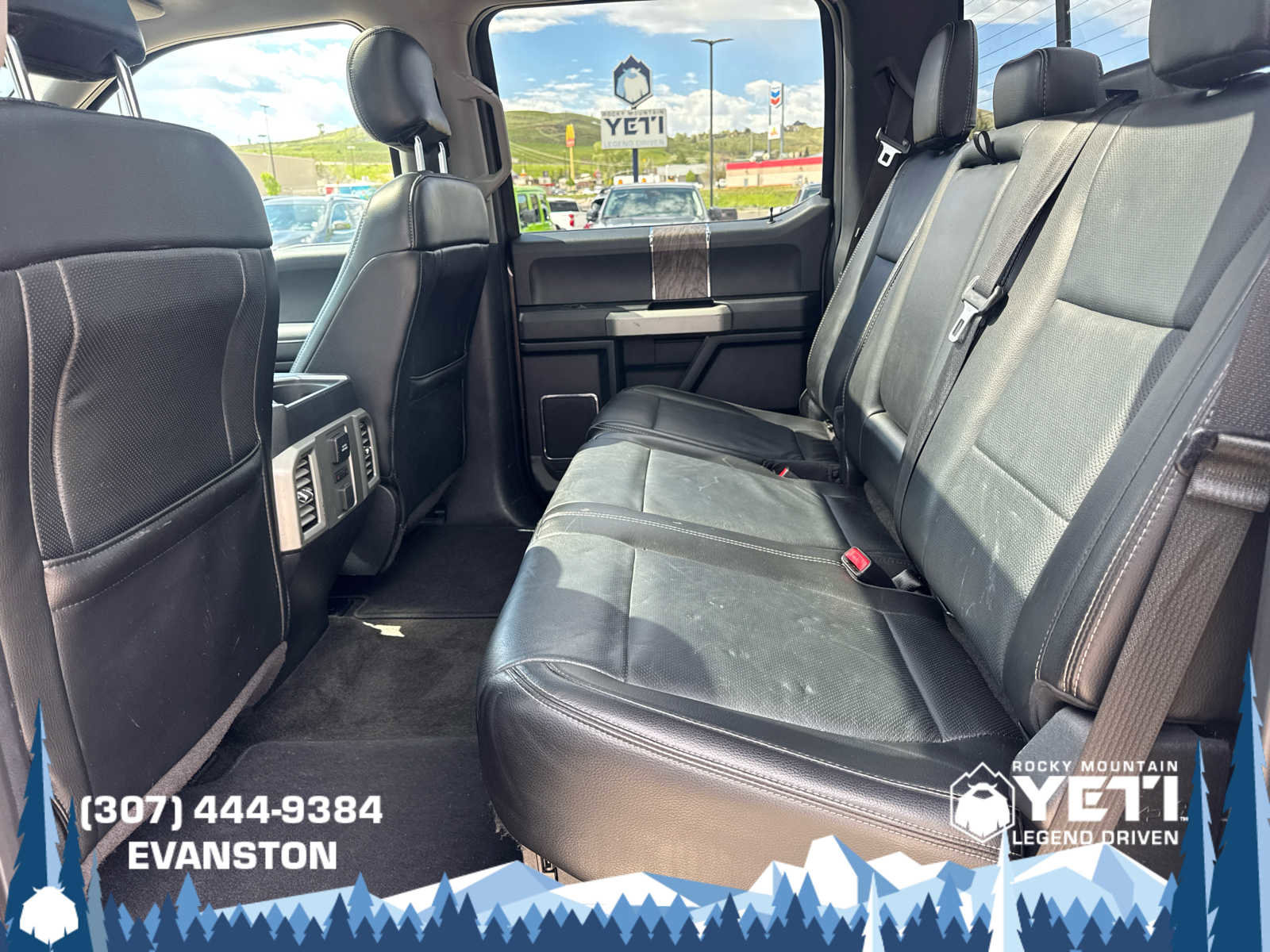 Used 2017 Ford F350 Lariat w/ Lariat Ultimate Package AWD/4WD image 24