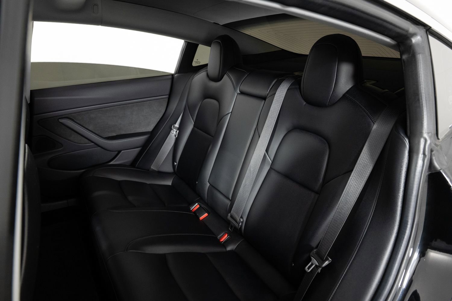 Used 2018 Tesla Model 3 Long Range image 17